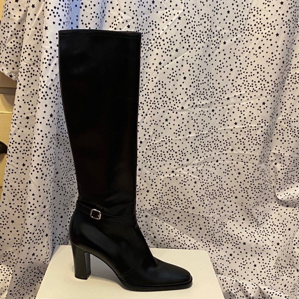 Elegant Black Knee-High Women's Boots
